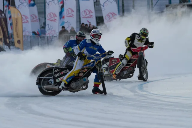 Спортсмен Люберец занял третье место в соревнованиях по ледовому спидвею