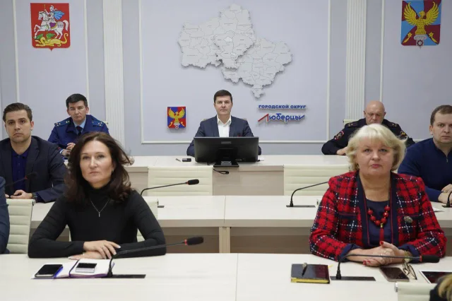 В Люберцах продолжат практику выездных встреч в теплых автобусах по запросу жителей