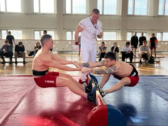 Спортсмены Люберец завоевали 8 медалей на соревнованиях открытого Кубка по мас-рестлингу