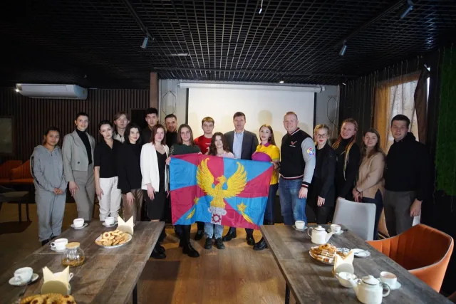 Владимир Волков встретился с участниками Всемирного фестиваля молодёжи из Люберец