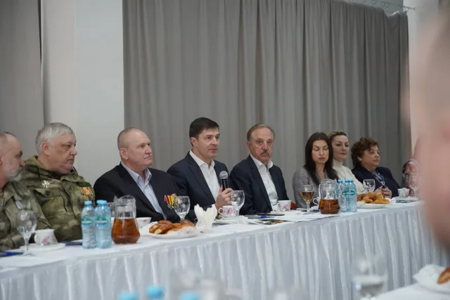 Владимир Волков встретился с общественниками, депутатами и ветеранами Люберец