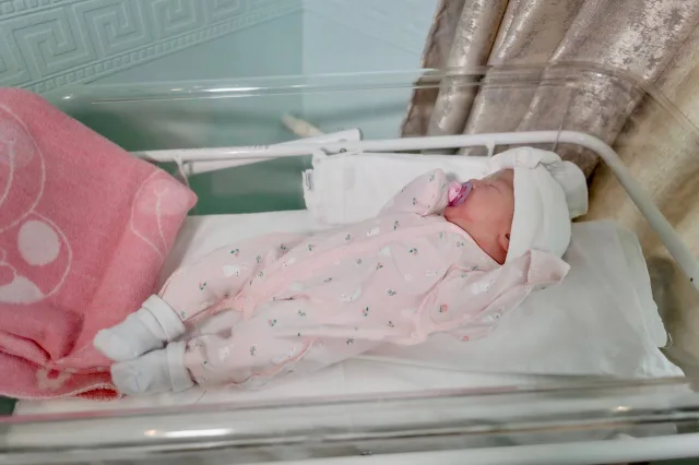 Более 330 малышей появились на свет в роддоме Люберец за март