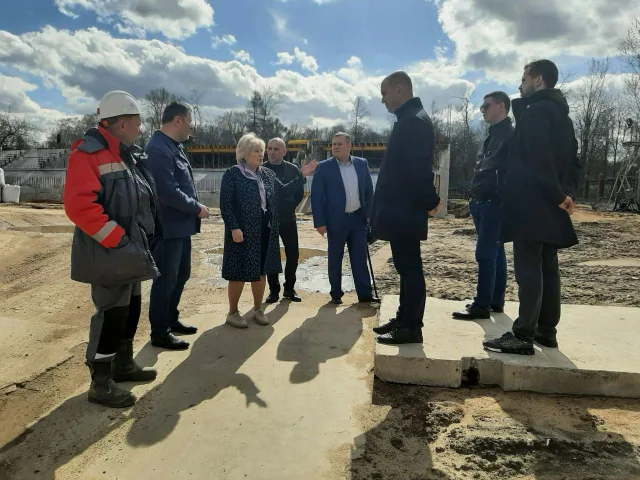 Лидия Антонова оценила работы по реконструкции стадиона в Люберцах