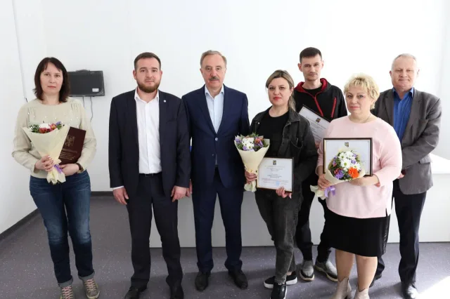 Владимир Ружицкий накануне профессионального праздника поздравил работников скорой помощи Люберец