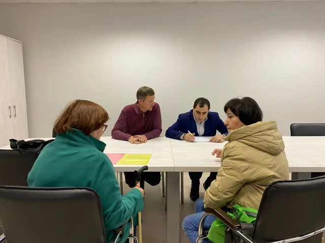 Партийцы провели прием жителей Люберец по вопросам ЖКХ