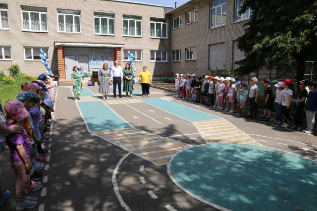 Воспитанникам детского сада в Люберцах рассказали о правилах безопасности на дорогах