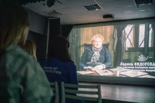 Партийцы из Люберец провели кинопоказ для молодёжи