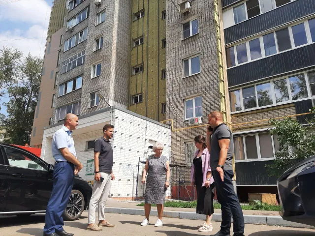 Депутат Мособлдумы проинспектировала ход капремонта домов Люберец