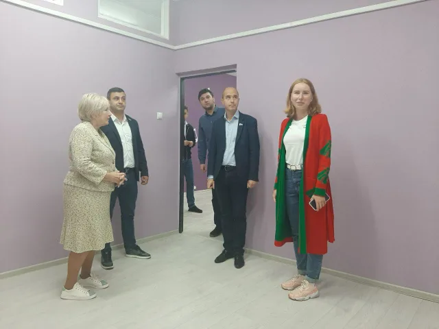 Лидия Антонова проверила ход ремонта в музыкальной школе Люберец