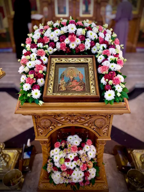 Владимир Ружицкий поздравил люберчан с Яблочным Спасом