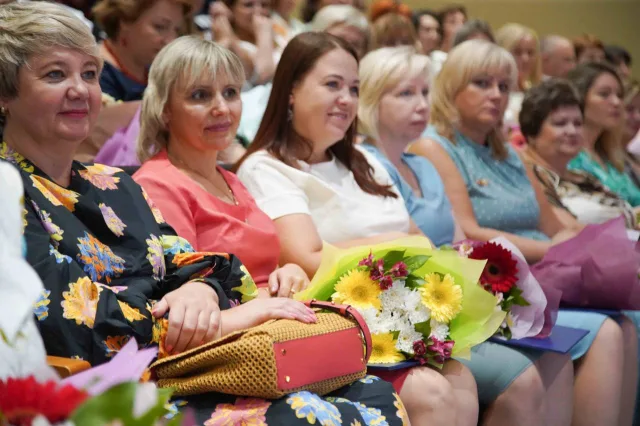 В Люберцах с 1 сентября вводится новая мера поддержка педагогов – грант главы