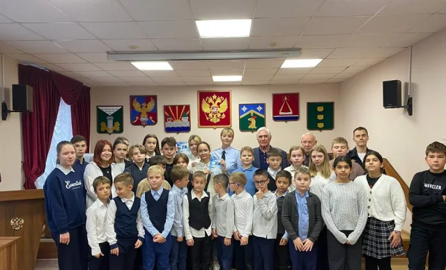 Полицейские Люберец рассказали школьникам о своей профессии