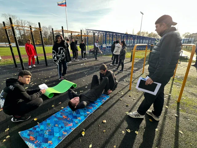 Более двадцати одиннадцатиклассников Люберец выполнили нормы ВФСК ГТО