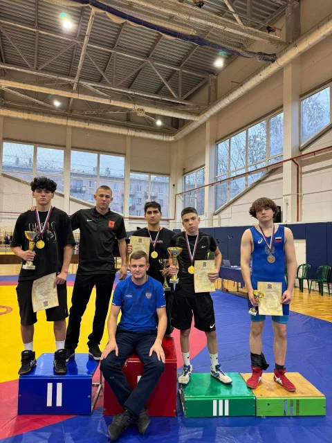 Пять медалей завоевали спортсмены Люберец на всероссийском турнире по греко-римской борьбе