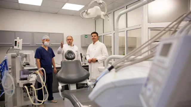 Владимир Волков принял участие в открытии наркозного отделения в стоматологии в Люберцах