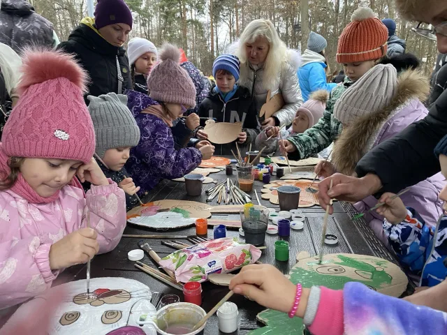 Жителей Люберец приглашают в парки на мастер-классы и скандинавскую ходьбу