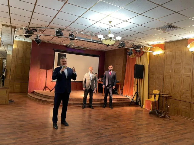 Концерт для представителей старшего поколения организовал актив «Единой России» Люберец