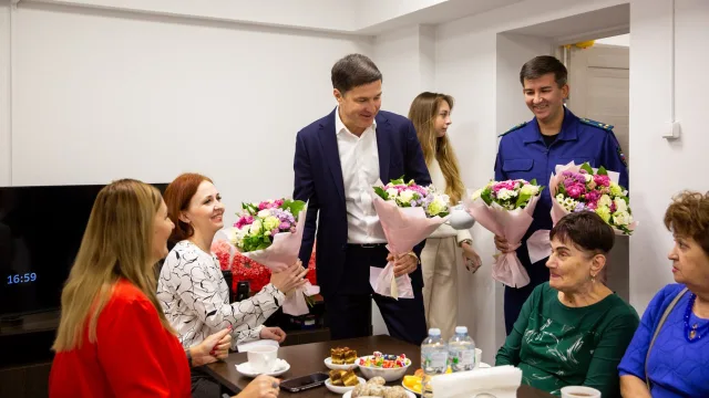 Владимир Волков встретился с матерями и жёнами участников СВО