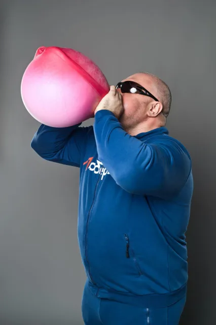 Рекордсмен мира по силовым номерам Сергей Агаджанян встретится со студентами Техникума экономики и права в Люберцах