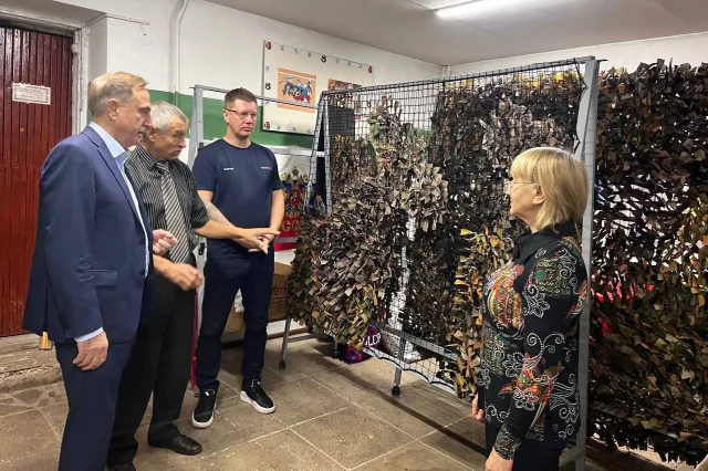 Владимир Ружицкий поздравил волонтёров Малаховки с Днем добровольца