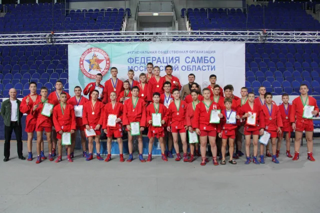 Две бронзовые медали завоевали люберецкие самбисты на межмуниципальных соревнованиях региона