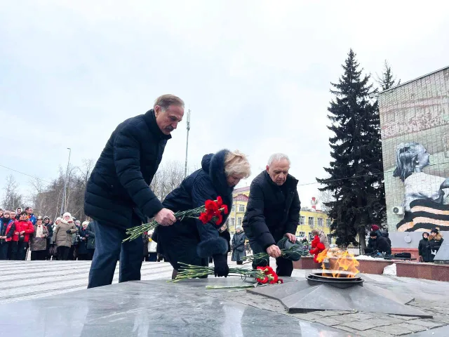 В Люберцах почтили память воинов, павших при освобождении Подмосковья