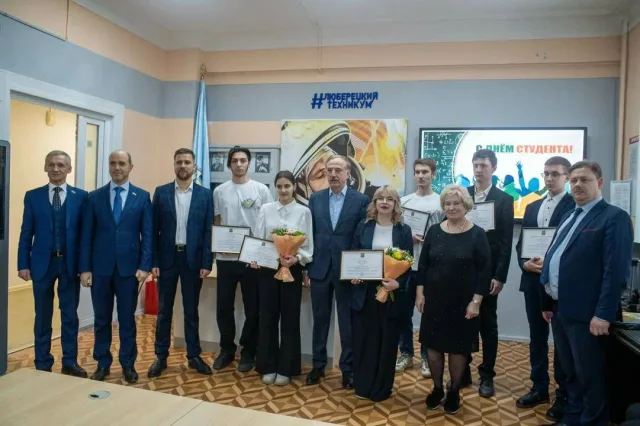 Лидия Антонова провела «открытый диалог» с молодежью Люберец