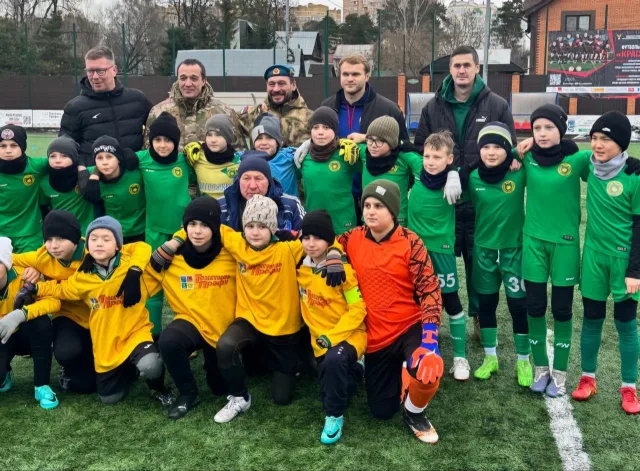 Зимнее первенство по футболу среди детско-юношеских команд стартовало в Люберцах
