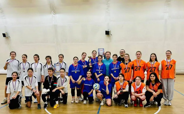 Более 150 спортсменов приняли участие в соревнованиях по мини-футболу в Люберцах