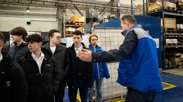 Школьники Люберец посетили Угрешский завод трубопроводной арматуры