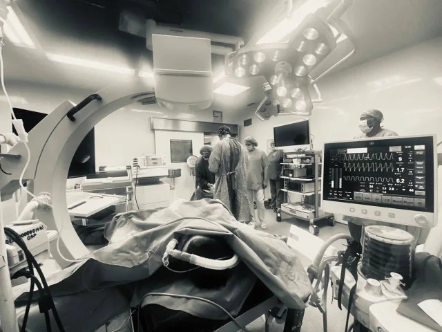 Врачи Люберец восстановили палец подростку