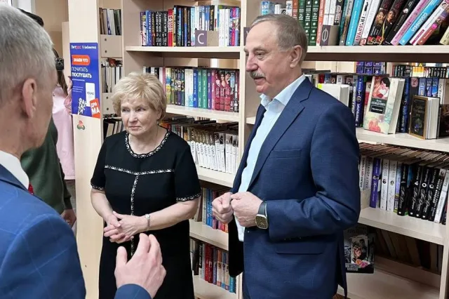 Председатель Совета депутатов Люберец посетил центральную детскую библиотеку