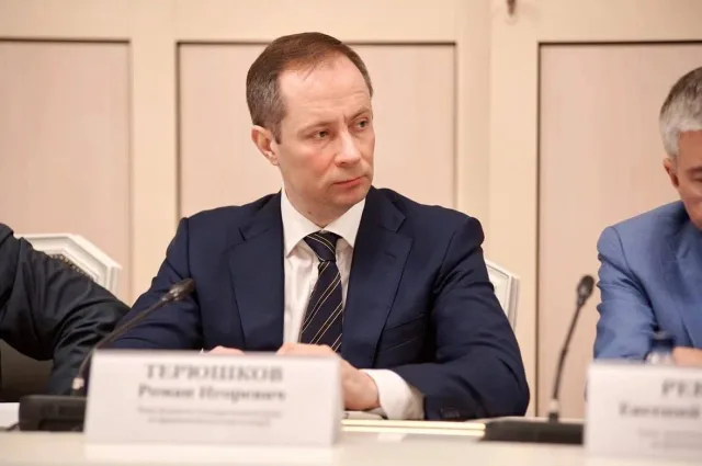 Госдума защитила потребителей от навязывания дополнительных товаров и услуг