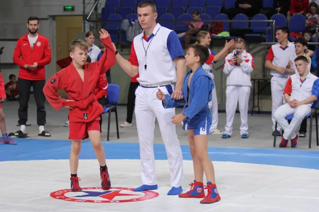 Семь медалей завоевали люберецкие спортсмены на межмуниципальных соревнованиях МО по самбо