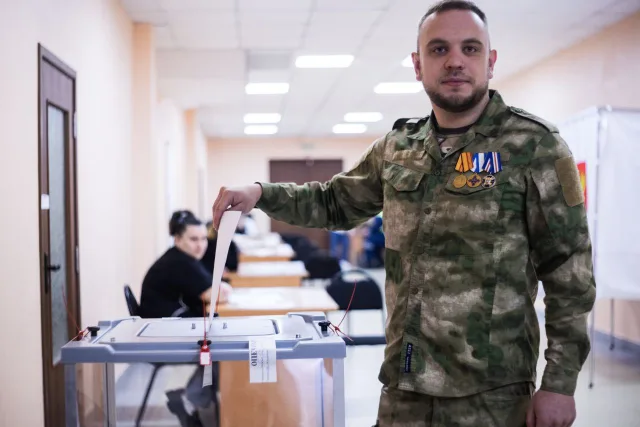 Участник СВО Артём Данилов проголосовал за новый состав Совета депутатов Люберец