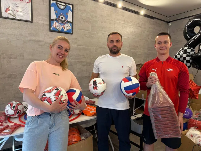 Партию гуманитарной помощи отправили из Люберец в ДНР