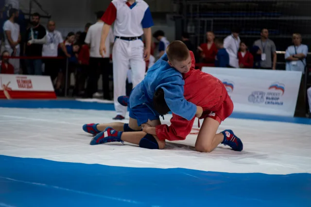 Открытое Первенство ЦФО по самбо проходит в Люберцах