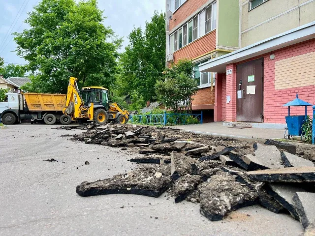 Комплексное благоустройство дворов продолжается в поселке Красково