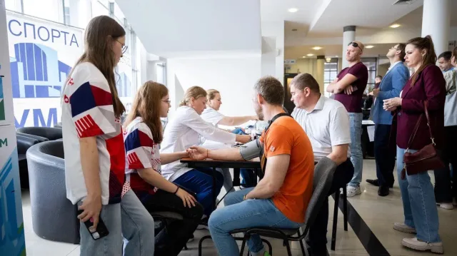 Более 110 литров донорской крови сдали жители Люберец для госпиталя Вишневского с начала года