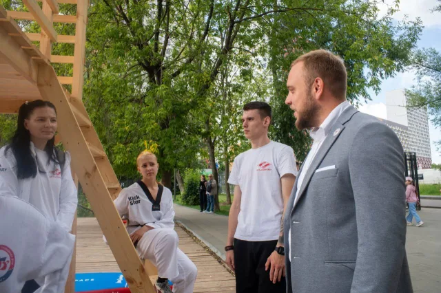 Представители "Единой России" встретились с тхэквондистами Люберец