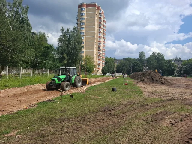 Работы по планировке беговых дорожек начались на стадионе «Труд» городского округа Люберцы