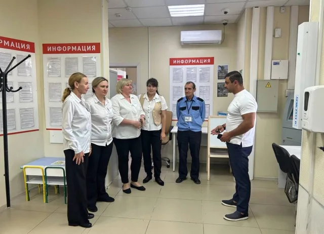 Новые возможности для молодежи: «Единая Россия» Люберец запускает поддержку карьерного старта в МФЦ