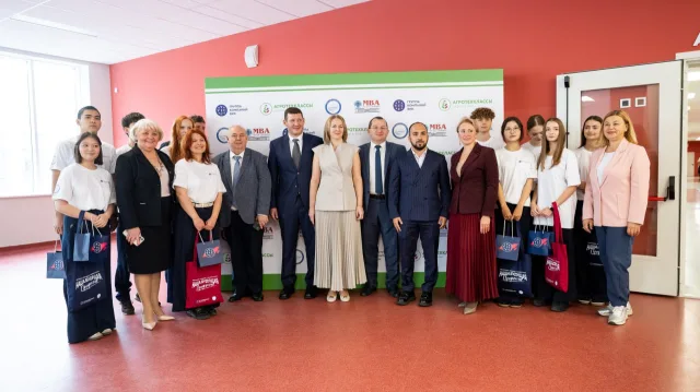 Кафедру агротехнологий для старшеклассников открыли в школе Люберец