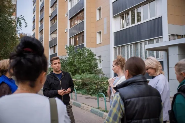 «Единая Россия» провела мониторинг ремонта фасада в Люберцах