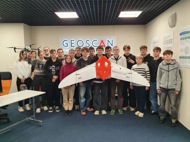 Студенты техникума Люберец познакомились с производством дронов в компании «Геоскан»