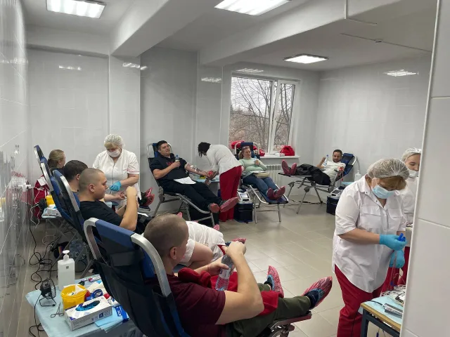 Более 50 литров крови сдали жители Дзержинского в рамках донорской акции