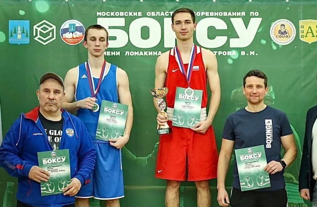 Золото областного турнира по боксу завоевал спортсмен из Дзержинского