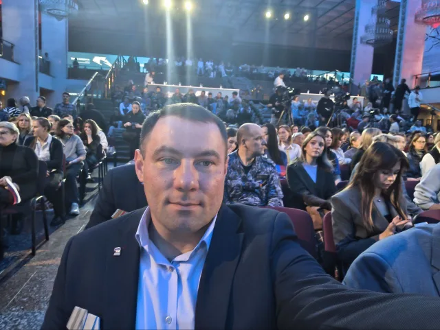 Ветеран СВО из Люберец стал гостем финала конкурса «Женщина – Герой»