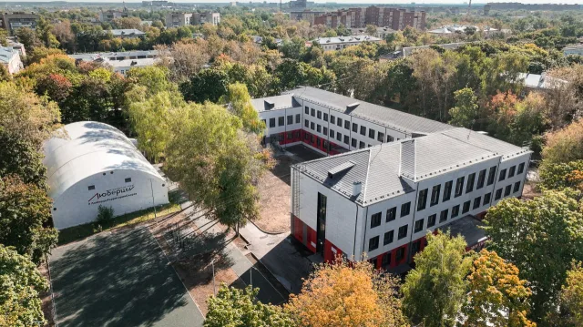 «Единая Россия» обновляет школы и детские сады Люберец: сотни детей идут учиться в современные здания