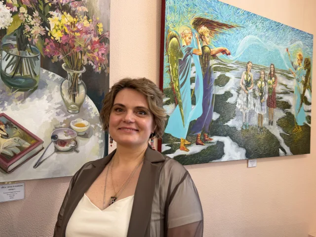 Персональная выставка живописи Натальи Криничной открылась в Дзержинском